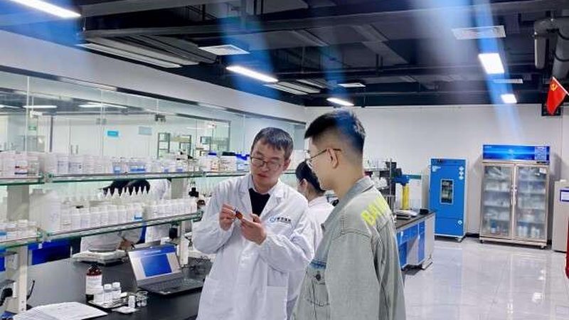 生物科技面膜：揭秘补水效果的奥秘**